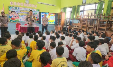 Sidoarjo-Aspirasi-Siswa-Cegah-Bullying,-Polsek-Gedangan-Beri-Edukasi-Pelajar-SDN-Karangbong