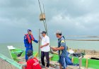 Cegah-Konflik-Antar-Nelayan-Satpolairud-Polres-Gresik-Bongkar-Dua-Rumpon-di-Perairan-Utara