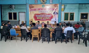 Kapolsek-Jabon-Silaturahmi-dengan-Tokoh-Agama-dan-Masyarakat-di-Ruwat-Desa-Keboguyang